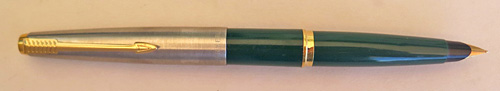 6038: PARKER 45 FOUNTAIN PEN IN GREEN WITH BRUSHED STAINLESS CAP AND GOLD PLATED TRIM