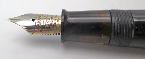 ITEM #3886: OVERSIZED SHEAFFER BALANCE LIFETIME FOUNTAIN PEN IN BLACK. OPEN 2TONE NIB IN FINE. LEVER FILLER. 1.8cc INK CAPACITY. 