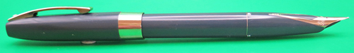 ITEM #4799: SHEAFFER IMPERIAL TOUCHDOWN FOUNTAIN PEN IN GREY. GOLD FILLED TRIM. INLAID NIB IS 14K IN BROAD/MEDIUM.