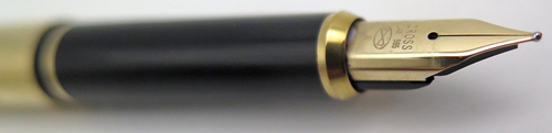 ITEM #4814: CROSS GOLD PLATED FOUNTAIN PEN, MODEL 2806. CROSS MEDIUM 14K NIB.