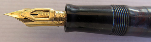 EVERSHARP GOLD SEAL DORIC IN BLACK WITH A No. 7 ADJUSTABLE FINE NIB