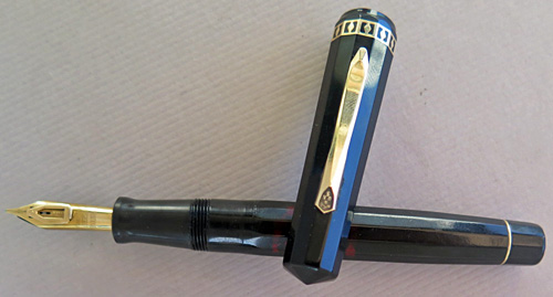 EVERSHARP DORIC IN BLACK WITH A No. 5 ADJUSTABLE BROAD NIB