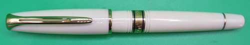 ITEM #6258: IVORY COLORED WATERMAN'S FRENCH MADE CHARLESTON FOUNTAIN PEN. NIB IS USA MADE WATERMAN'S 14K IDEAL FLEXIBLE NIB IN FINE. GOLD PLATED TRIM. PISTON FILLER. MID 1980s VINTAGE.