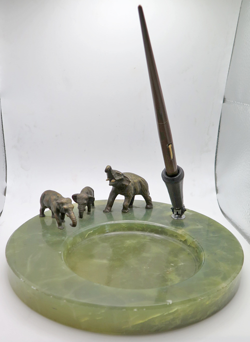 ITEM #6849: LARGE GREEN ONYX PEN BASE + FOUNTAIN PEN WITH 3 BRONZE ELEPHANTS. DIMENSION OF BASE IS 9x3x9 INCHES. MAKER UNKNOWN. 