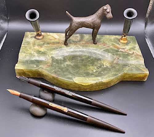 ITEM #6850: ONOTO GREEN MARBLE DOUBLE PEN DESK BASE with BRONZE TERRIER + TWO FOUNTAIN PENS. DIMENSION OF BASE IS 8.5x5.25 INCHES.